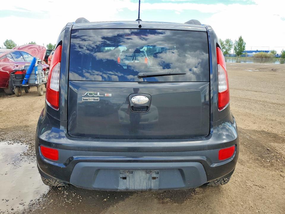 2013 Kia Soul მანქანა იყიდება აუქციონზე, vin: KNDJT2A66D7749697, აუქციონის ნომერი: 55782316