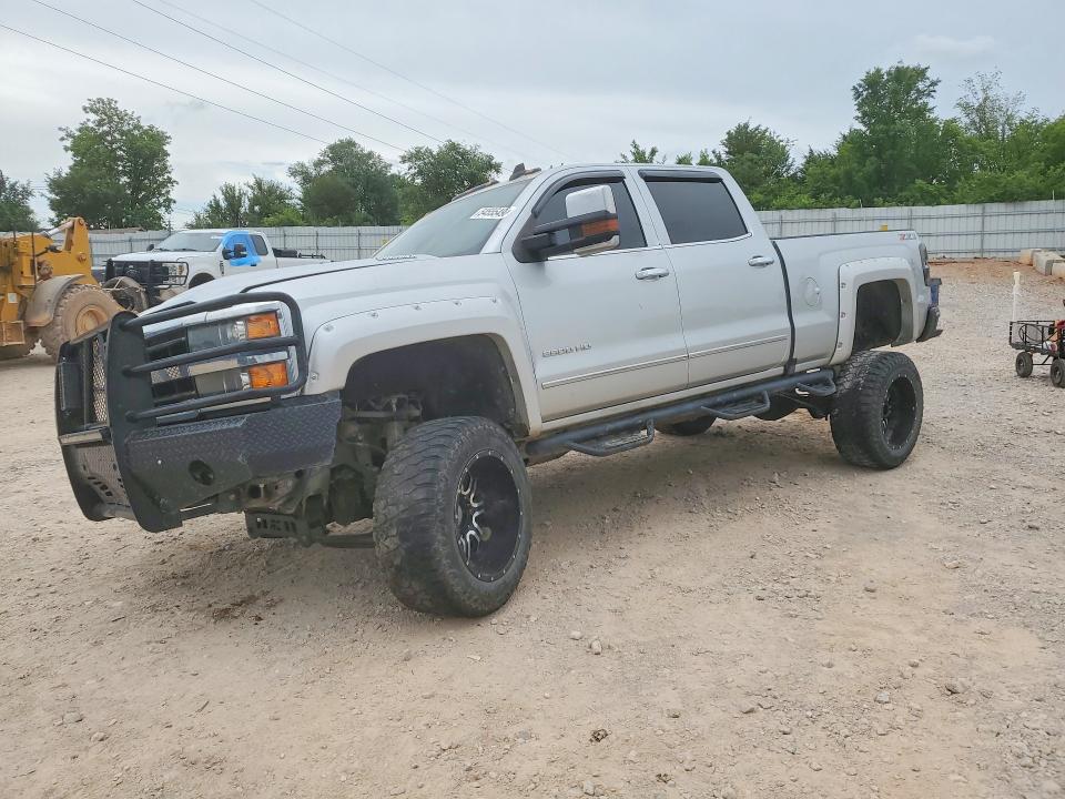 54555496 :رقم المزاد ، 1GC1KWEY5JF196029 vin ، 2018 Chevrolet Silverado مزاد بيع