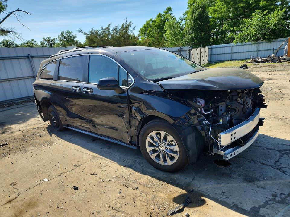 56105846 :رقم المزاد ، 5TDYRKEC1TS304575 vin ، 2026 Toyota Sienna مزاد بيع