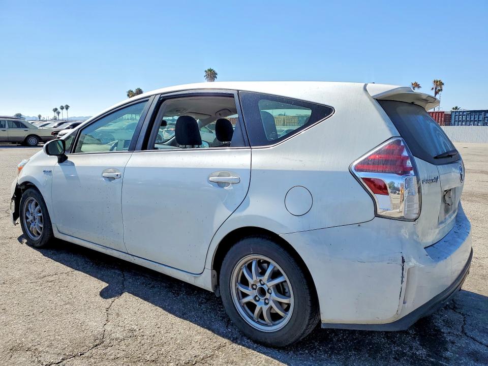 Продажа на аукционе авто 2015 Toyota Prius V, vin: JTDZN3EU4FJ040445, номер лота: 58623716