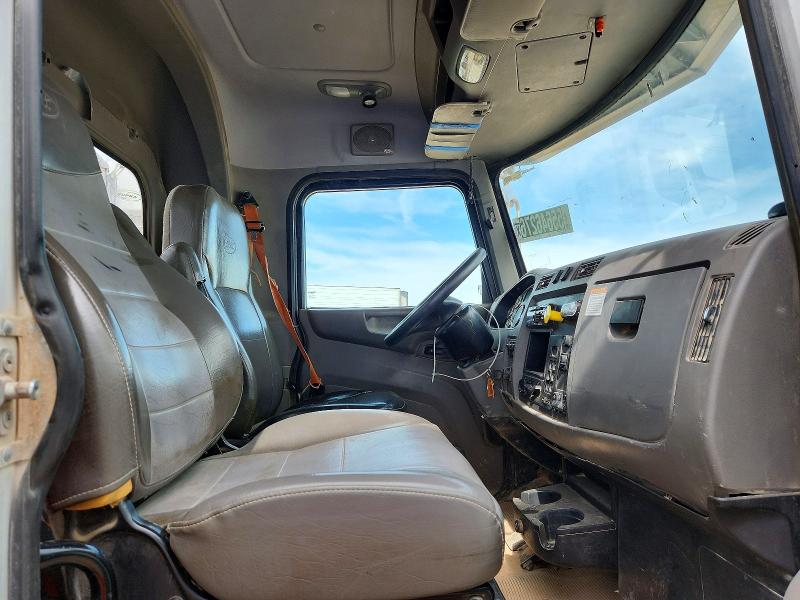 Продажа на аукционе авто 2015 Peterbilt 348, vin: 2NP3LJ0X5FM263628, номер лота: 55646276