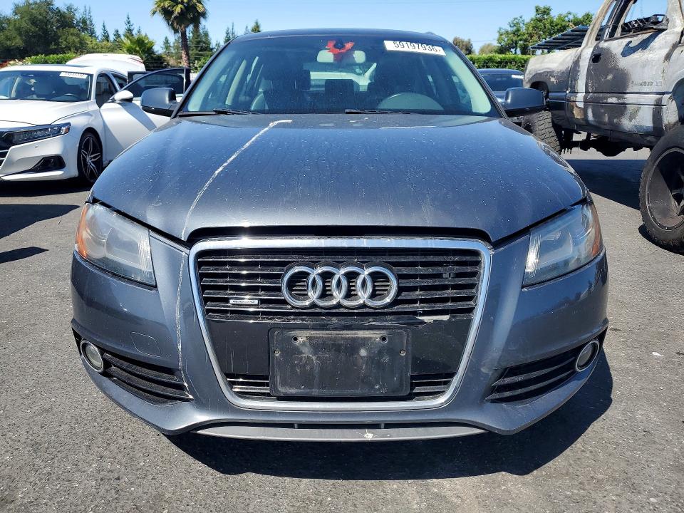 2011 Audi A3 მანქანა იყიდება აუქციონზე, vin: WAUMFAFM7BA081072, აუქციონის ნომერი: 59197936