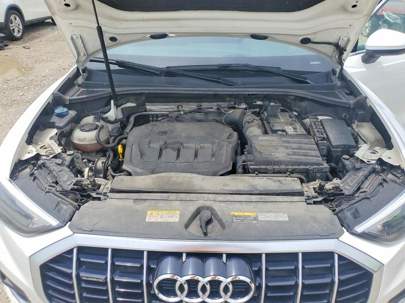 56129826 :رقم المزاد ، WA1AUCF39M1090075 vin ، 2021 Audi Q3 مزاد بيع