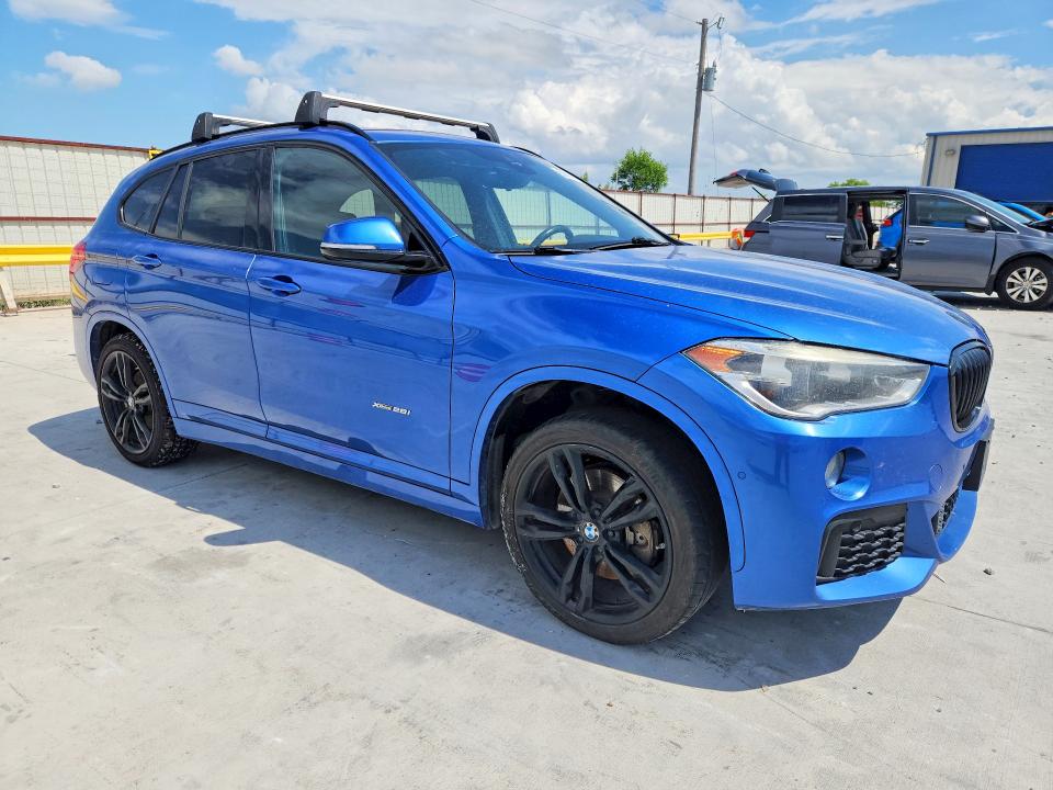 56148176 :رقم المزاد ، WBXHT3C37H5F80031 vin ، 2017 Bmw X1 مزاد بيع