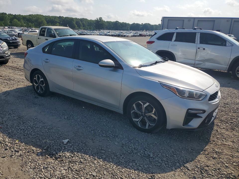 58763906 :رقم المزاد ، 3KPF24AD7ME339414 vin ، 2021 Kia Forte مزاد بيع