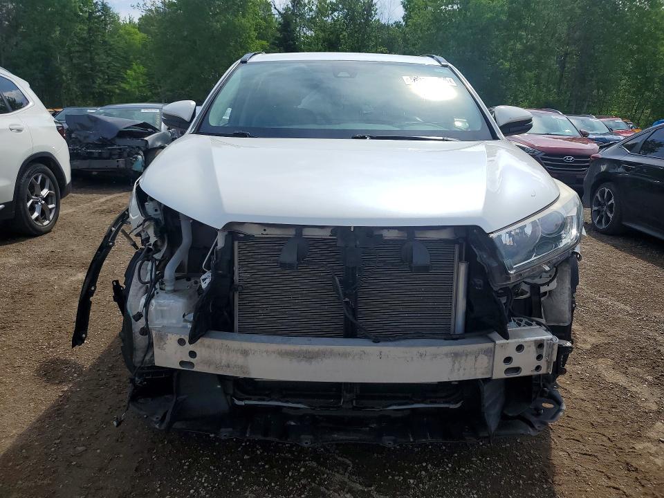 Продажа на аукционе авто 2017 Toyota Highlander, vin: 5TDJZRFHXHS443857, номер лота: 55070036