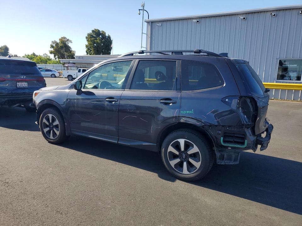 Продажа на аукционе авто 2017 Subaru Forester, vin: JF2SJADC7HH413127, номер лота: 57216026