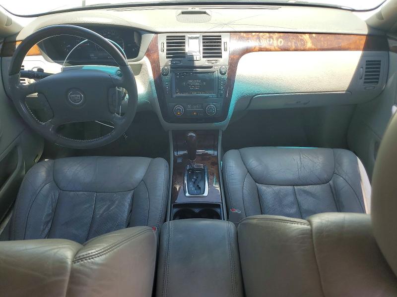 58649606 :رقم المزاد ، 1G6KH5E65BU116272 vin ، 2011 Cadillac Dts مزاد بيع