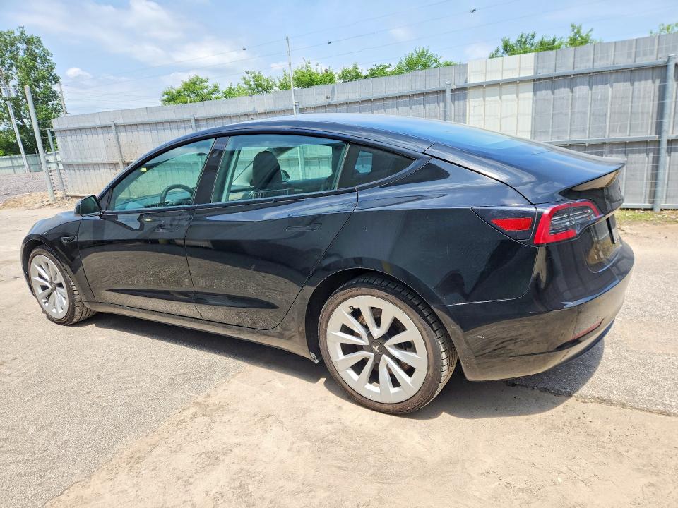 56054766 :رقم المزاد ، 5YJ3E1EAXNF370936 vin ، 2022 Tesla Model 3 مزاد بيع