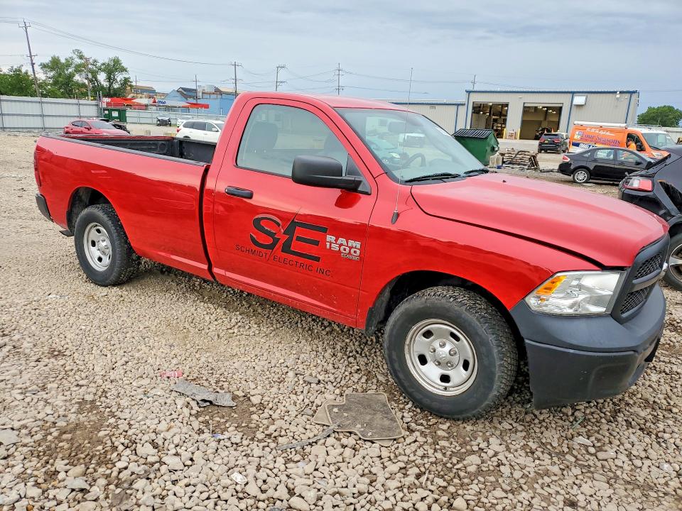 56930566 :رقم المزاد ، 3C6JR6DG1KG629745 vin ، 2019 Ram 1500 Classic مزاد بيع