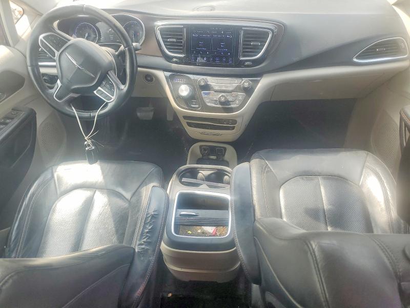 Продаж на аукціоні авто 2017 Chrysler Pacifica, vin: 2C4RC1EG1HR584582, номер лоту: 58701816