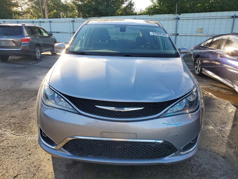 Продаж на аукціоні авто 2018 Chrysler Pacifica, vin: 2C4RC1FG6JR275033, номер лоту: 57908366