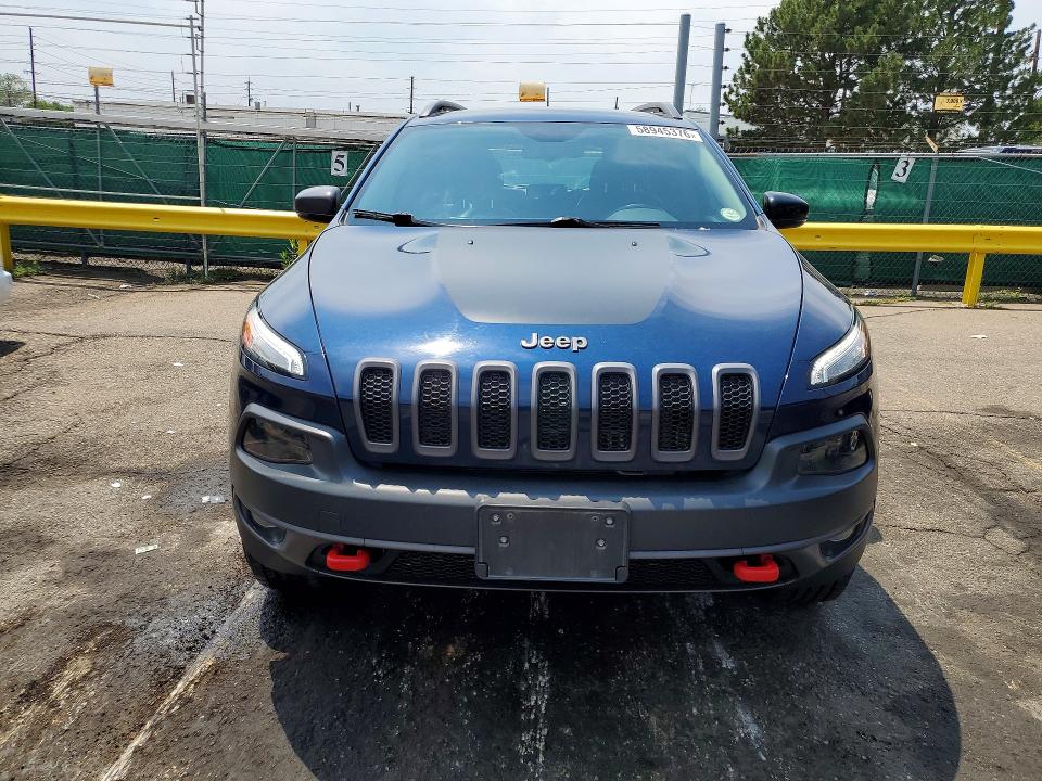 58945376 :رقم المزاد ، 1C4PJMBX9JD522035 vin ، 2018 Jeep Cherokee مزاد بيع