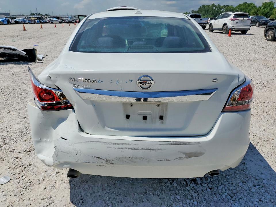2015 Nissan Altima მანქანა იყიდება აუქციონზე, vin: 1N4AL3AP3FN890634, აუქციონის ნომერი: 54512986