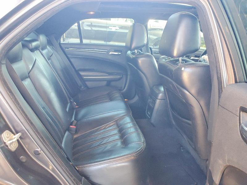56098596 :رقم المزاد ، 2C3CCAGG7JH198980 vin ، 2018 Chrysler 300 مزاد بيع