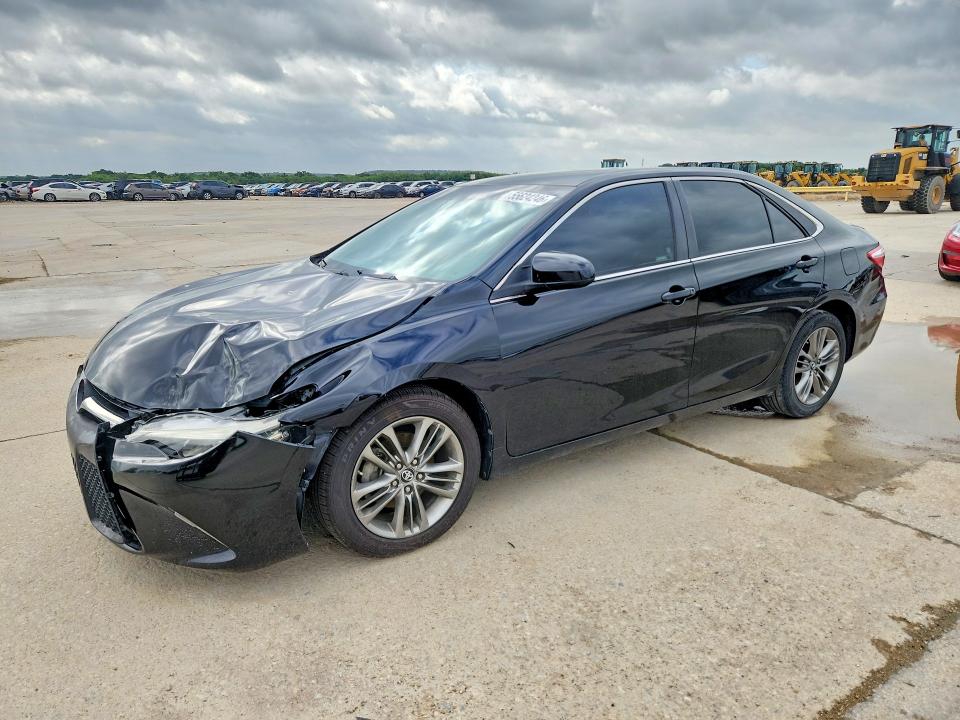 55624246 :رقم المزاد ، 4T1BF1FK8HU789312 vin ، 2017 Toyota Camry مزاد بيع