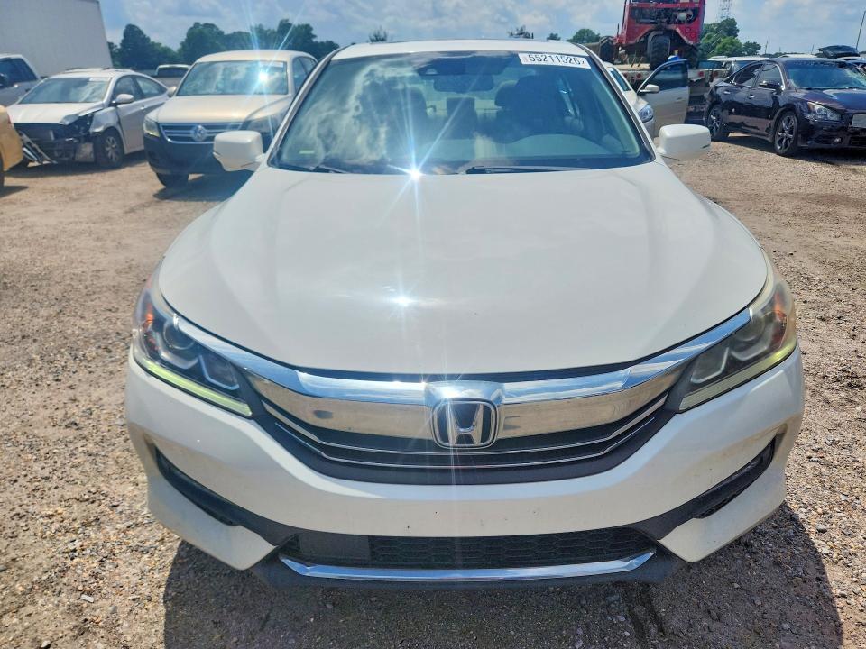 55211526 :رقم المزاد ، 1HGCR3F03GA031860 vin ، 2016 Honda Accord مزاد بيع