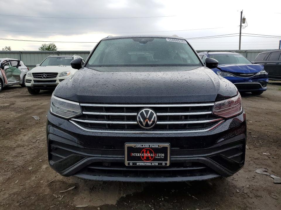 55860616 :رقم المزاد ، 3VV2B7AX8NM129259 vin ، 2022 Volkswagen Tiguan مزاد بيع