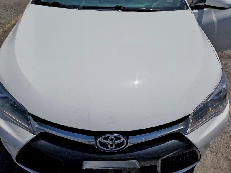 57232776 :رقم المزاد ، 4T1BF1FK3HU787581 vin ، 2017 Toyota Camry مزاد بيع