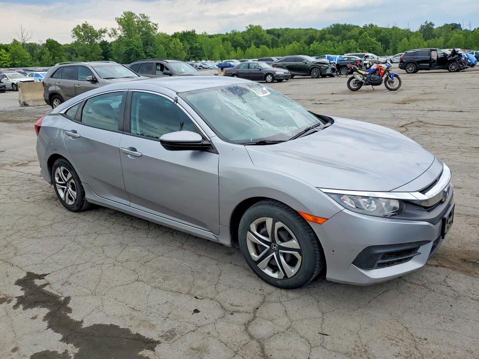 Продаж на аукціоні авто 2018 Honda Civic, vin: 2HGFC2F58JH551095, номер лоту: 57971586