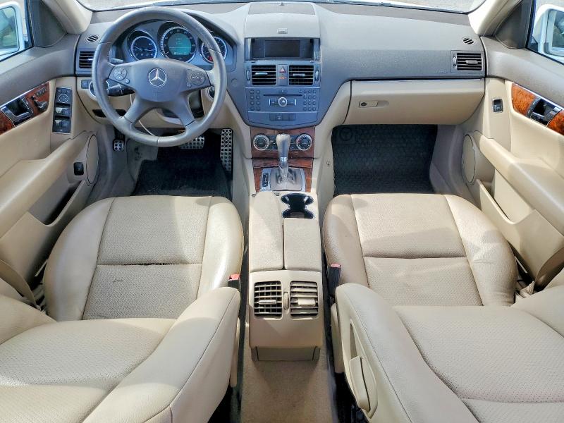 2011 Mercedes-benz C მანქანა იყიდება აუქციონზე, vin: WDDGF5EB1BA510848, აუქციონის ნომერი: 56857946