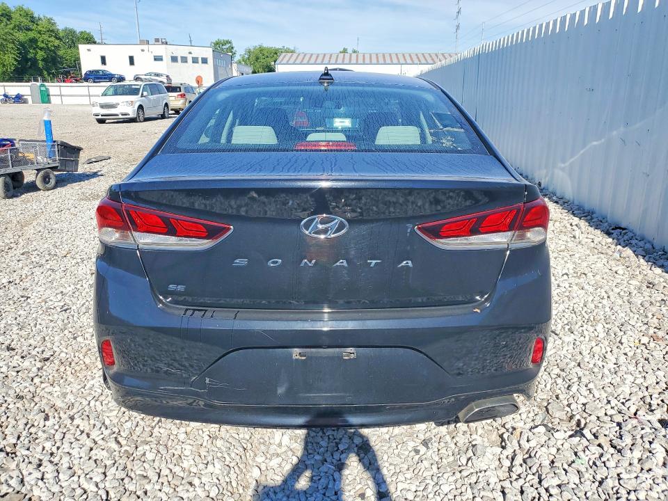 2018 Hyundai Sonata მანქანა იყიდება აუქციონზე, vin: 5NPE24AF0JH601200, აუქციონის ნომერი: 56228126