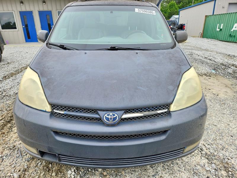 57596586 :رقم المزاد ، 5TDBA22CX4S008795 vin ، 2004 Toyota Sienna مزاد بيع