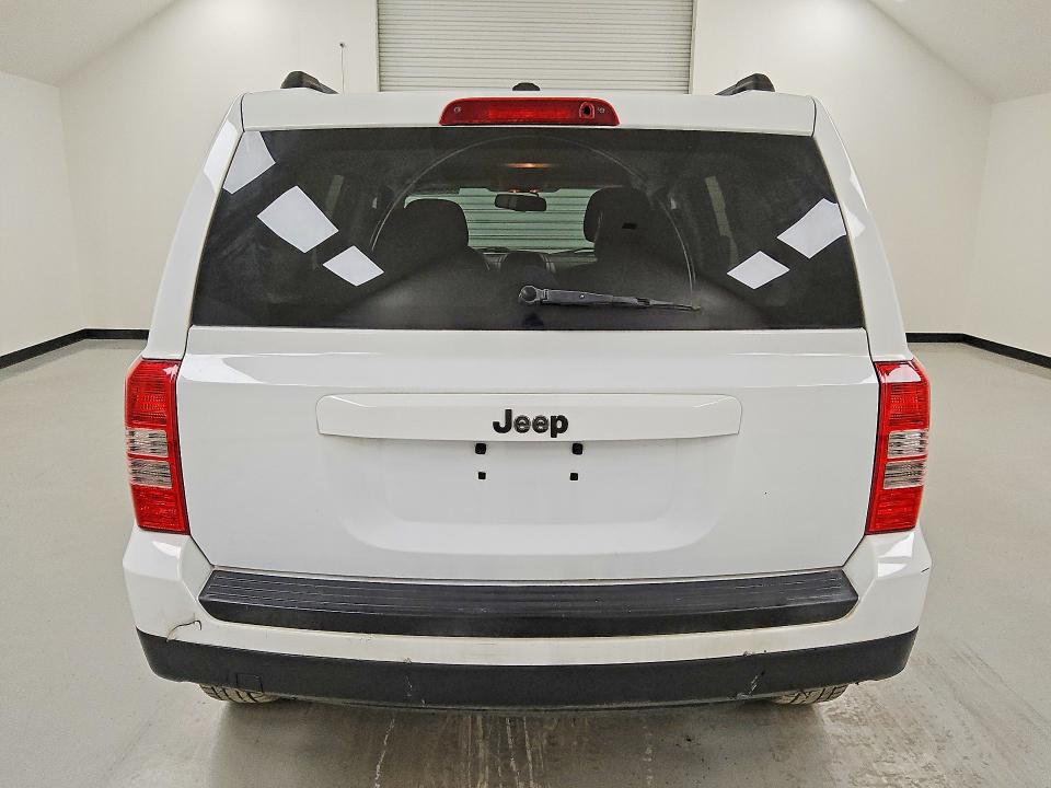 58641376 :رقم المزاد ، 1C4NJPBB1FD264405 vin ، 2015 Jeep Patriot مزاد بيع