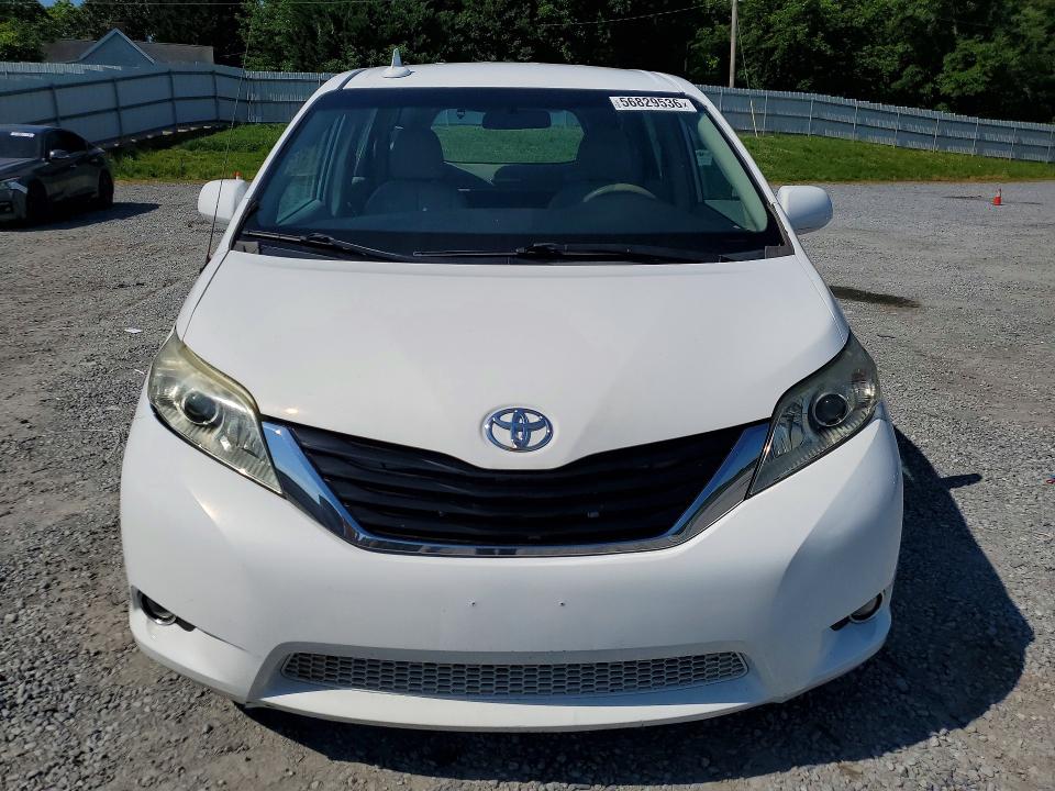 2014 Toyota Sienna მანქანა იყიდება აუქციონზე, vin: 5TDZK3DC3ES450849, აუქციონის ნომერი: 56829536