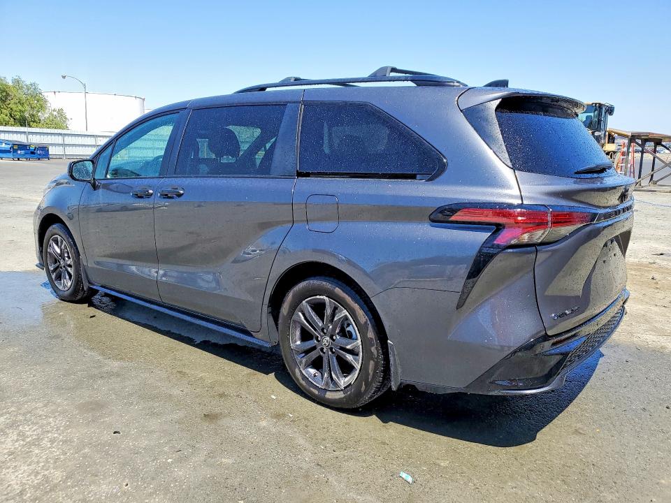 57594026 :رقم المزاد ، 5TDDSKFC0SS178872 vin ، 2025 Toyota Sienna مزاد بيع
