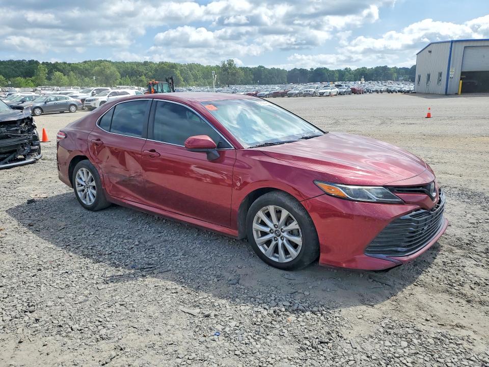 Продаж на аукціоні авто 2018 Toyota Camry, vin: 4T1B11HK1JU522336, номер лоту: 57020406