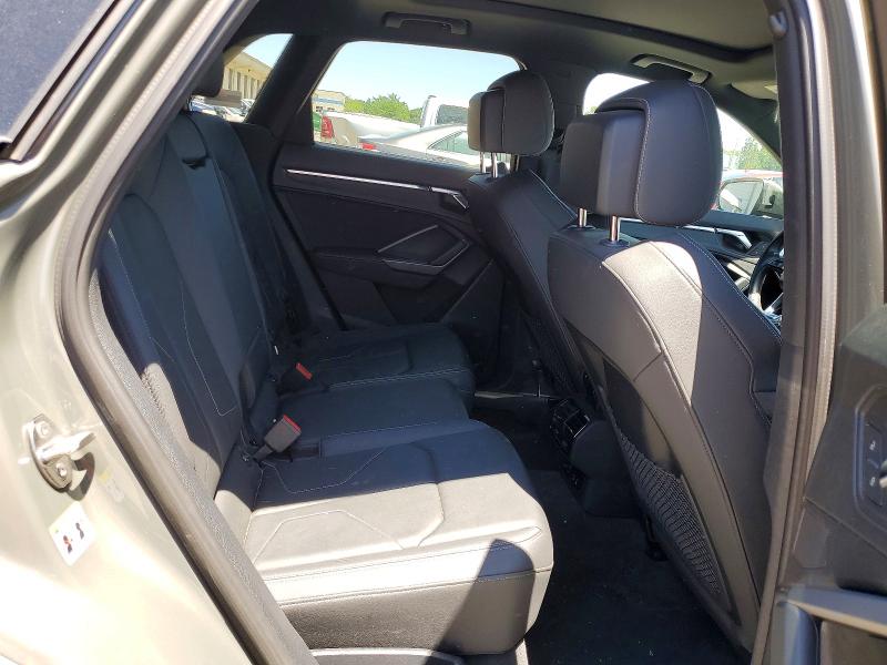 55675566 :رقم المزاد ، WA1DECF30M1142560 vin ، 2021 Audi Q3 مزاد بيع