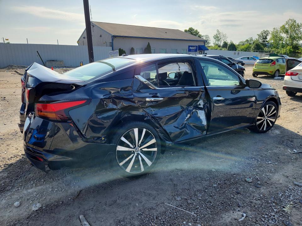 56884626 :رقم المزاد ، 1N4BL4FW8LC147940 vin ، 2020 Nissan Altima مزاد بيع