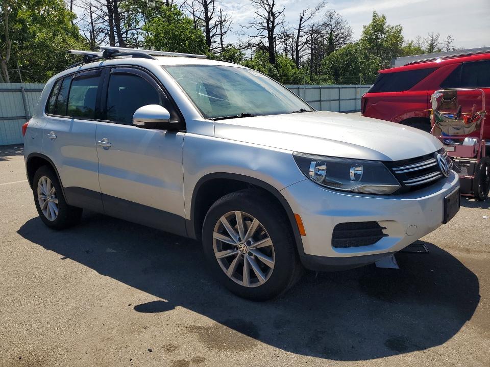 57920446 :رقم المزاد ، WVGBV7AX3HK043922 vin ، 2017 Volkswagen Tiguan مزاد بيع