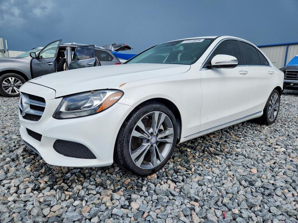 2017 Mercedes-benz C მანქანა იყიდება აუქციონზე, vin: 55SWF4JB7HU192836, აუქციონის ნომერი: 57513026