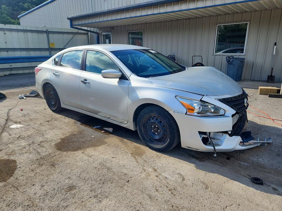 2013 Nissan Altima მანქანა იყიდება აუქციონზე, vin: 1N4AL3AP6DN522655, აუქციონის ნომერი: 57091526