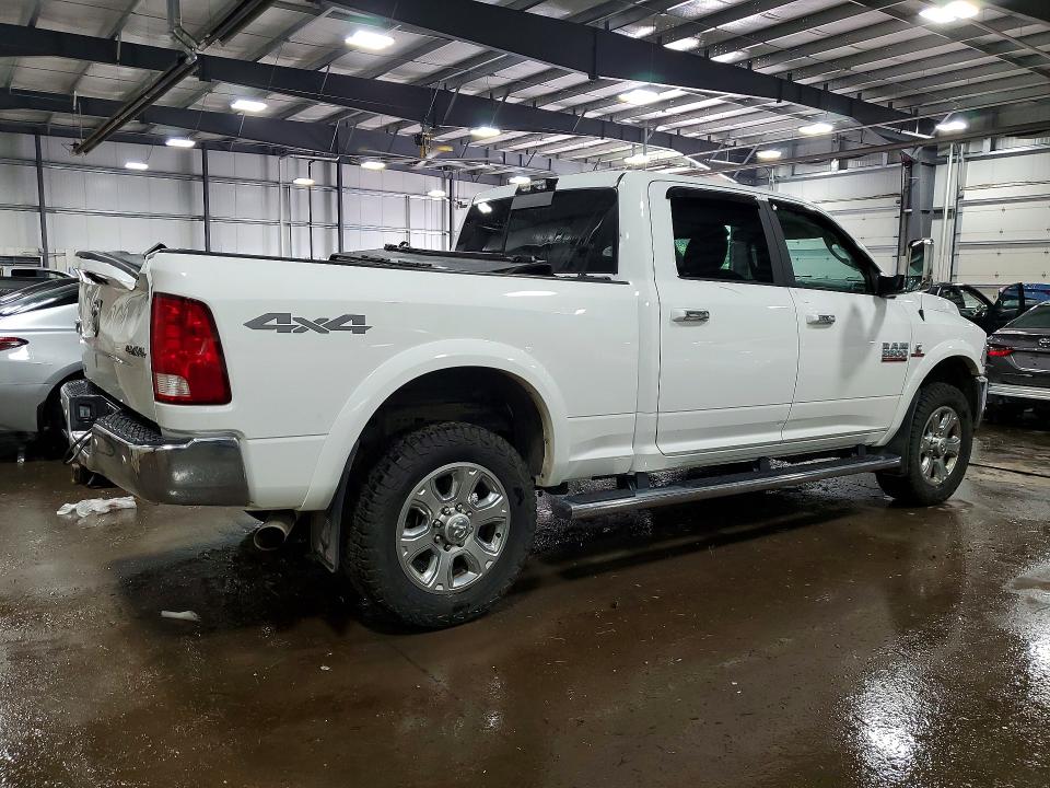 55725786 :رقم المزاد ، 3C6UR5DL0JG128011 vin ، 2018 Ram 2500 مزاد بيع