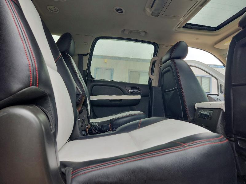 58763416 :رقم المزاد ، 1GNSKKE70DR261903 vin ، 2013 Chevrolet Suburban مزاد بيع