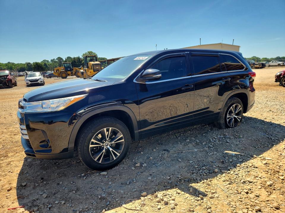 2018 Toyota Highlander მანქანა იყიდება აუქციონზე, vin: 5TDZZRFH9JS246316, აუქციონის ნომერი: 55942146
