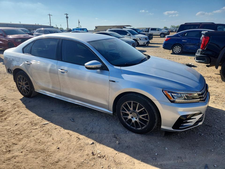 2018 Volkswagen Passat მანქანა იყიდება აუქციონზე, vin: 1VWAA7A37JC015160, აუქციონის ნომერი: 57942626