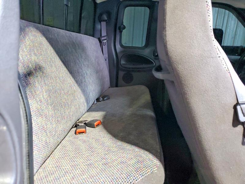 55676126 :رقم المزاد ، 1B7KF23671J291661 vin ، 2001 Dodge Ram 2500 مزاد بيع