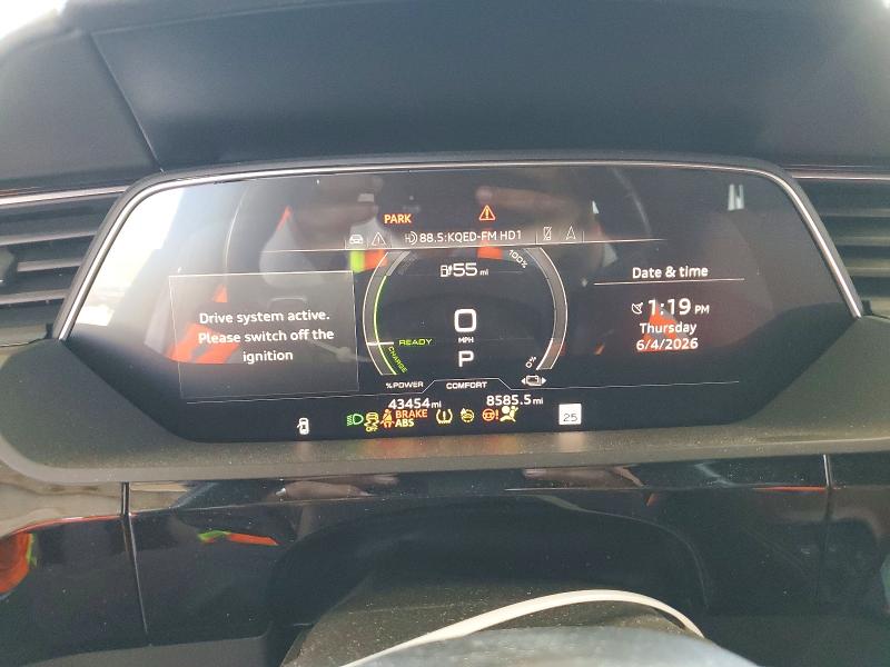 2021 Audi E-tron მანქანა იყიდება აუქციონზე, vin: WA1VAAGE0MB033630, აუქციონის ნომერი: 55757926