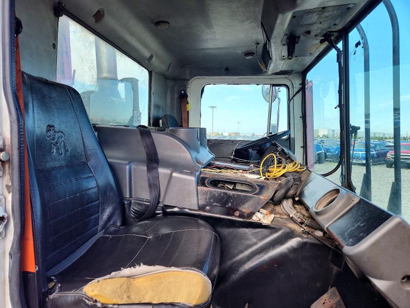 Продажа на аукционе авто 2010 Mack Mru600, vin: 1M2AV02C1AM005601, номер лота: 58140896
