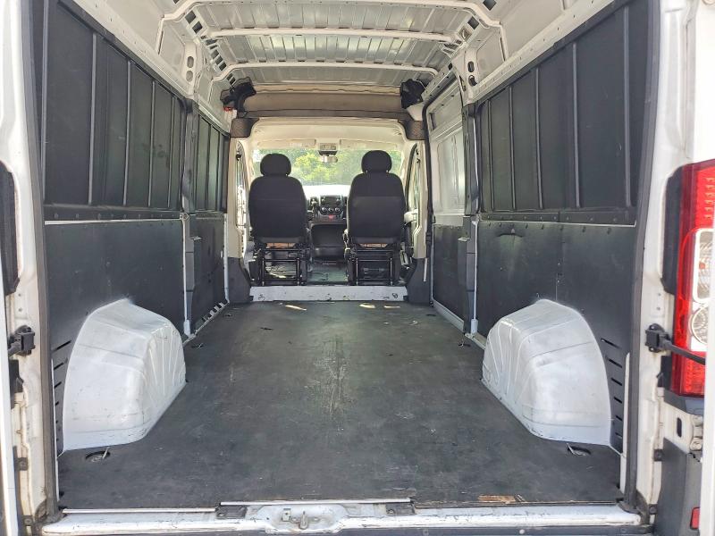 59064806 :رقم المزاد ، 3C6TRVDG9JE131130 vin ، 2018 Ram Promaster 2500 مزاد بيع
