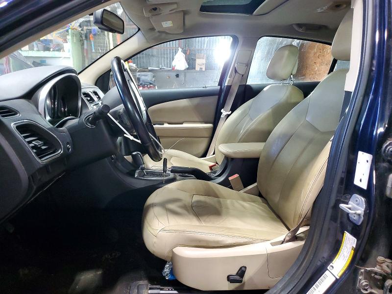 58892136 :رقم المزاد ، 1C3CCBCG6CN116808 vin ، 2012 Chrysler 200 مزاد بيع