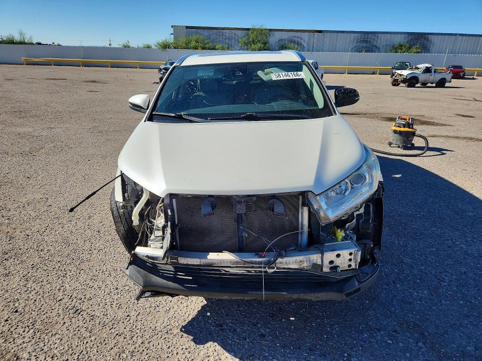 2017 Toyota Highlander მანქანა იყიდება აუქციონზე, vin: 5TDKZRFH2HS517941, აუქციონის ნომერი: 58146166