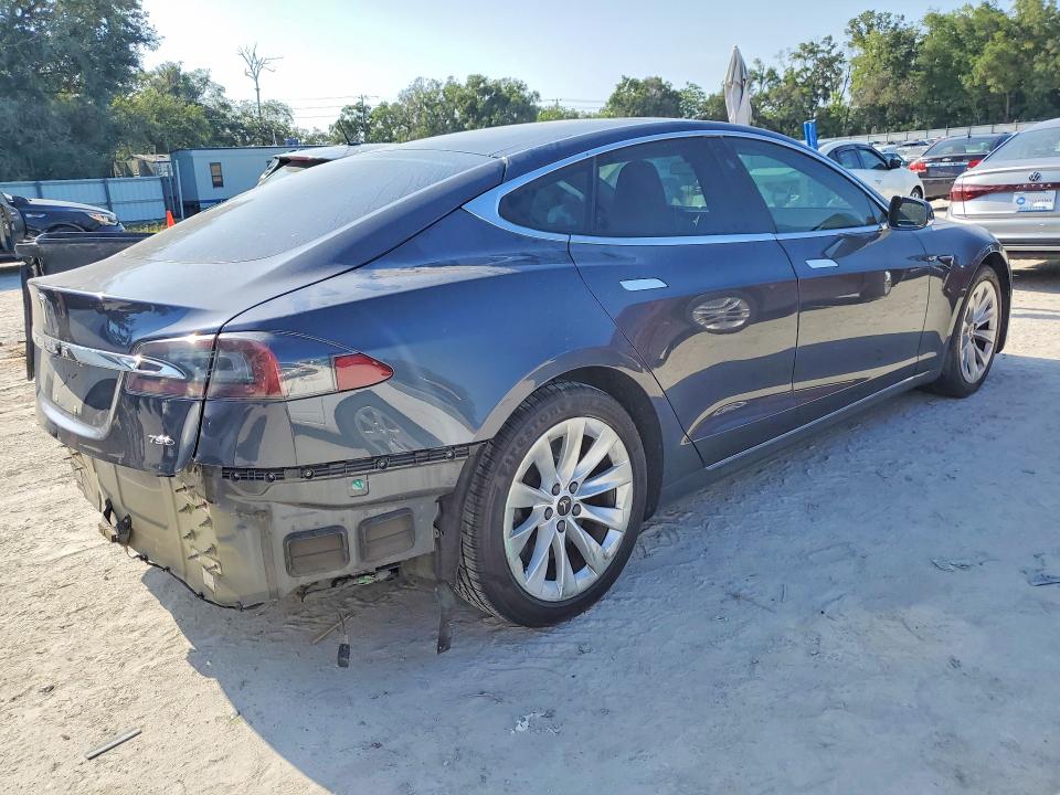 2017 Tesla Model S მანქანა იყიდება აუქციონზე, vin: 5YJSA1E21HF232447, აუქციონის ნომერი: 58205766