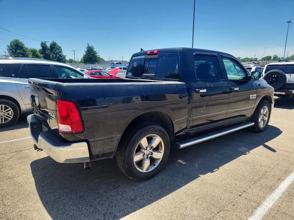 55410756 :رقم المزاد ، 1C6RR7LG2HS518326 vin ، 2017 Ram 1500 مزاد بيع