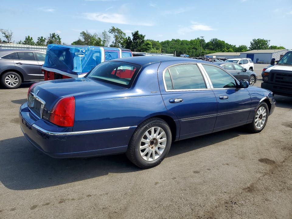 2007 Lincoln Town Car მანქანა იყიდება აუქციონზე, vin: 1LNHM81V77Y610209, აუქციონის ნომერი: 57380766
