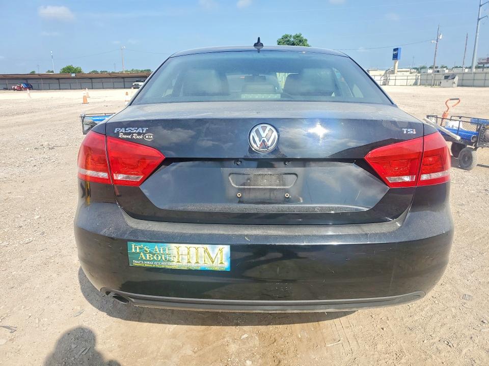 55321386 :رقم المزاد ، 1VWAT7A36FC060530 vin ، 2015 Volkswagen Passat مزاد بيع